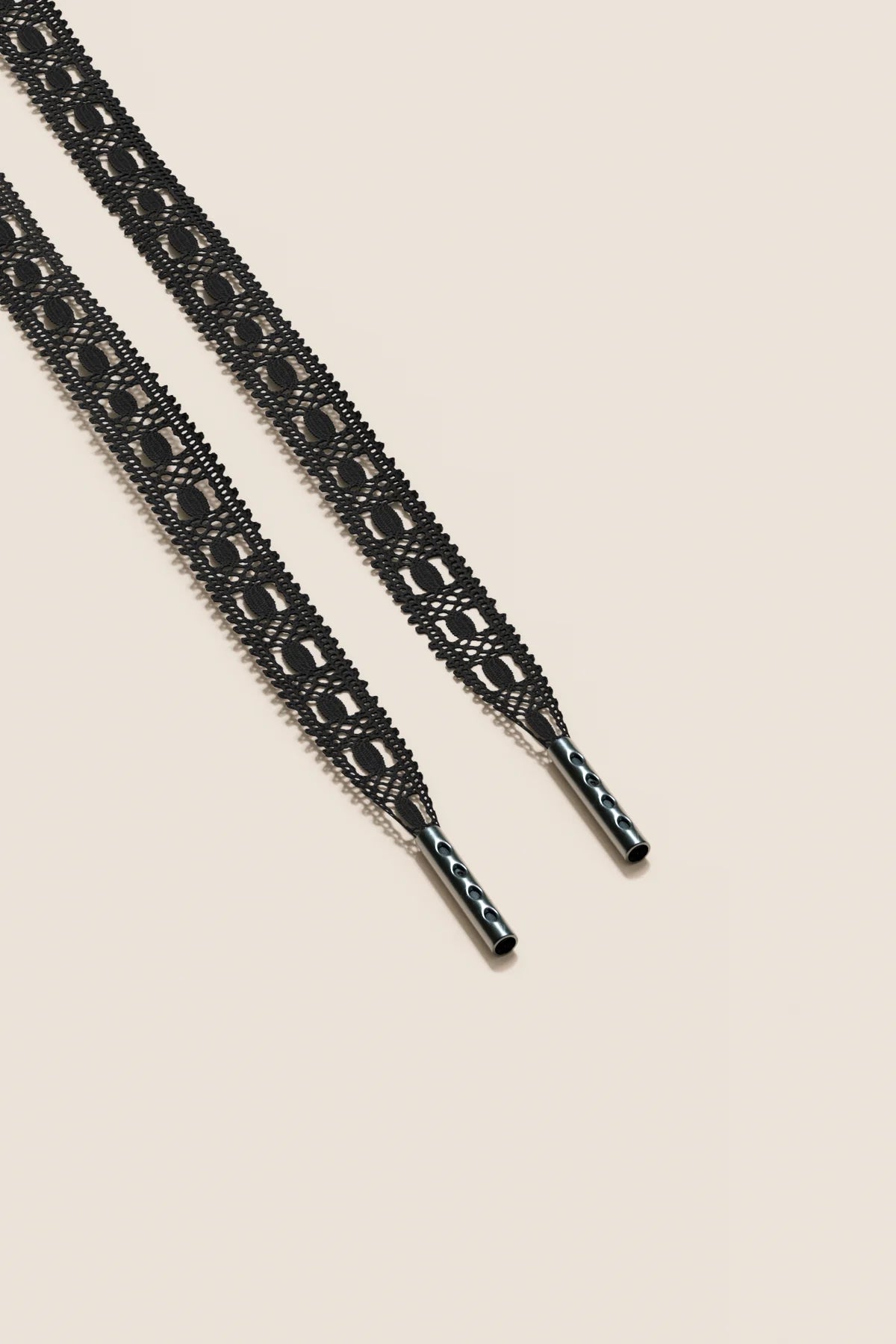 Senkels Black Crochet Shoelaces with Black Nickel Aglets