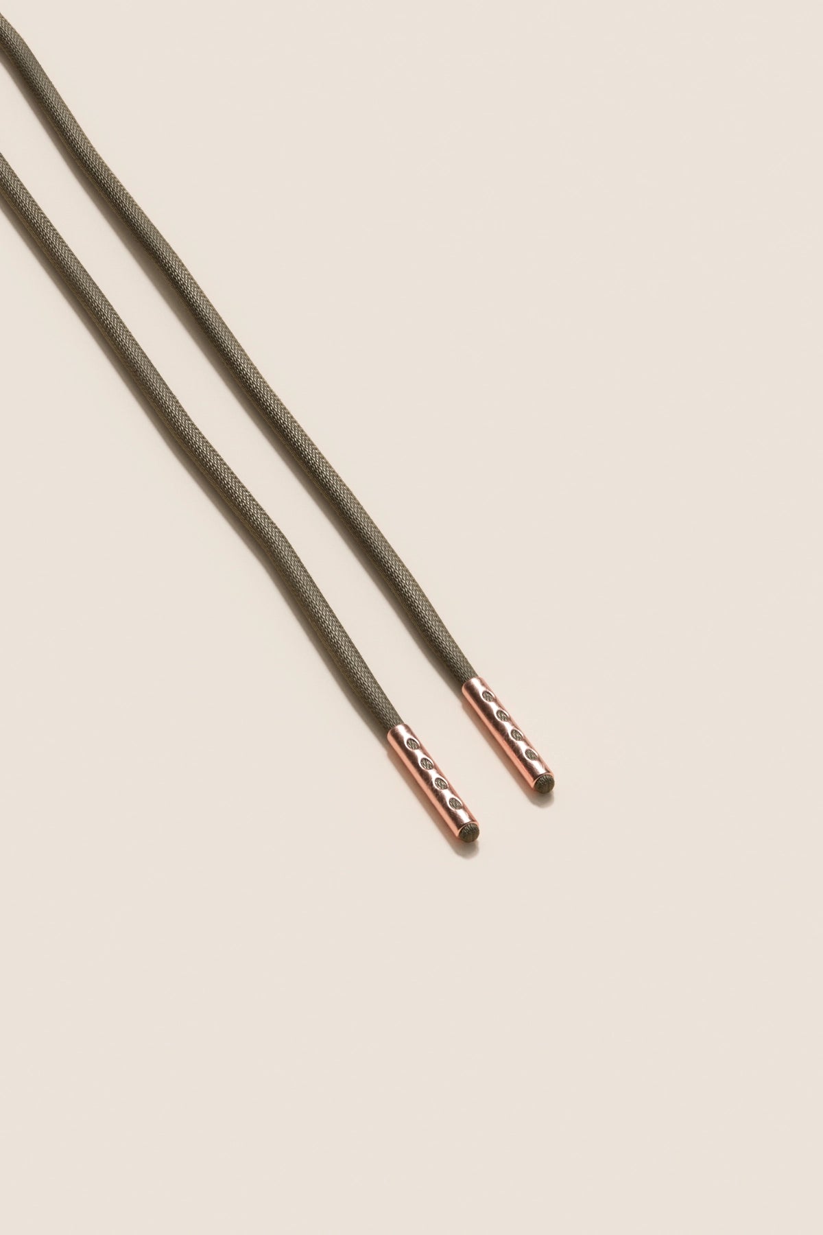 Senkels Mauve Grey  2.5mm Round Waxed Shoelaces with Rose Gold Aglets