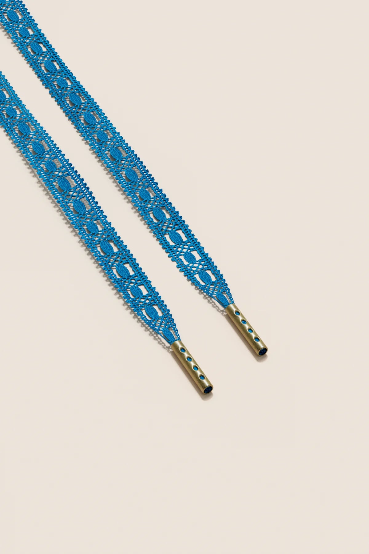 Senkels Mint Green Crochet Shoelaces with Brass Aglets